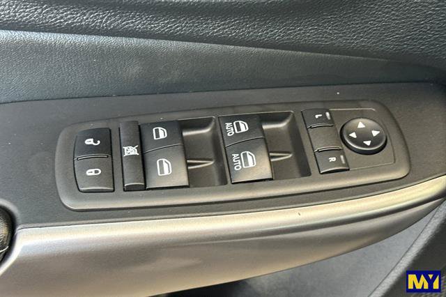 Used 2021 Jeep Cherokee Latitude Lux FWD image 12