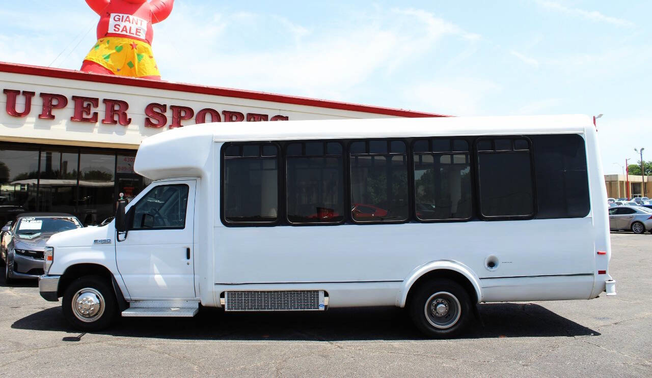 Used 2013 Ford E-450 and Econoline 450 Super Duty w/ Shuttle Bus Prep Pkg RWD image 6