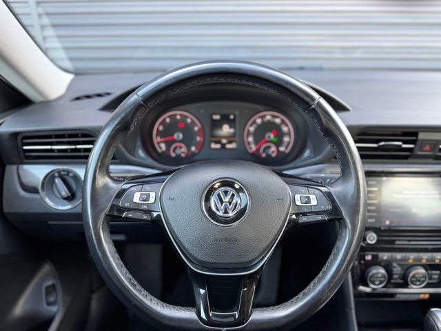 Used 2020 Volkswagen Passat 2.0T R-Line FWD image 18
