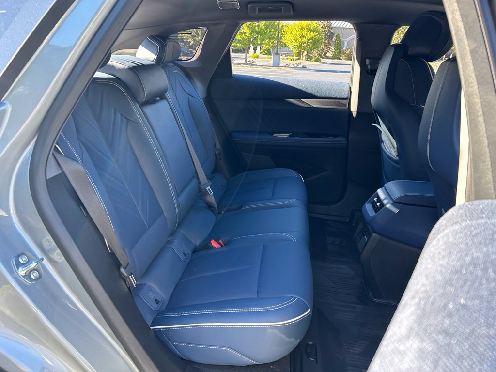 Used 2025 Cadillac Optiq Luxury 2 w/ LPO, Floor Liner Package AWD/4WD image 48