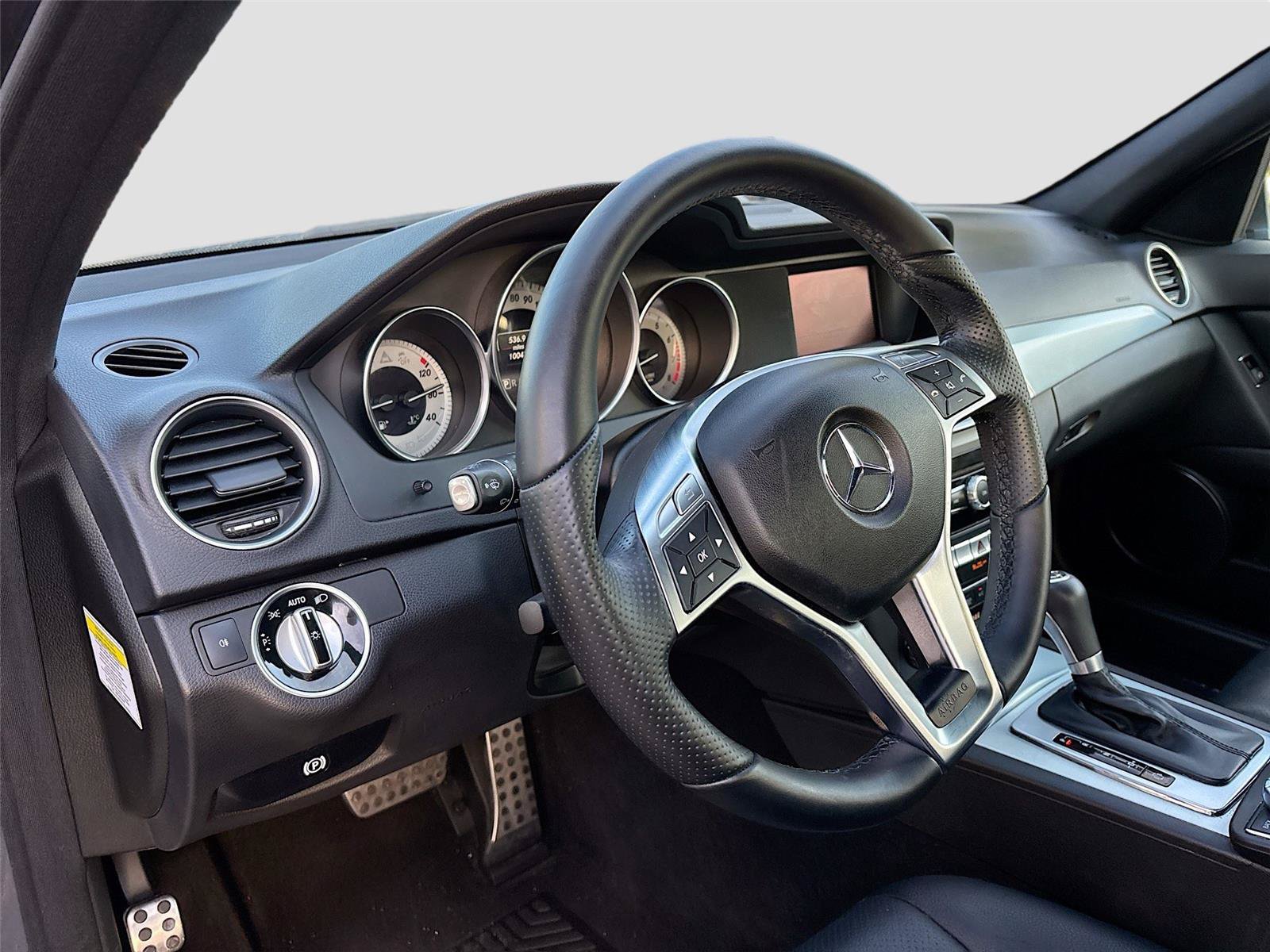 Used 2014 Mercedes-Benz C 250 Sedan image 9