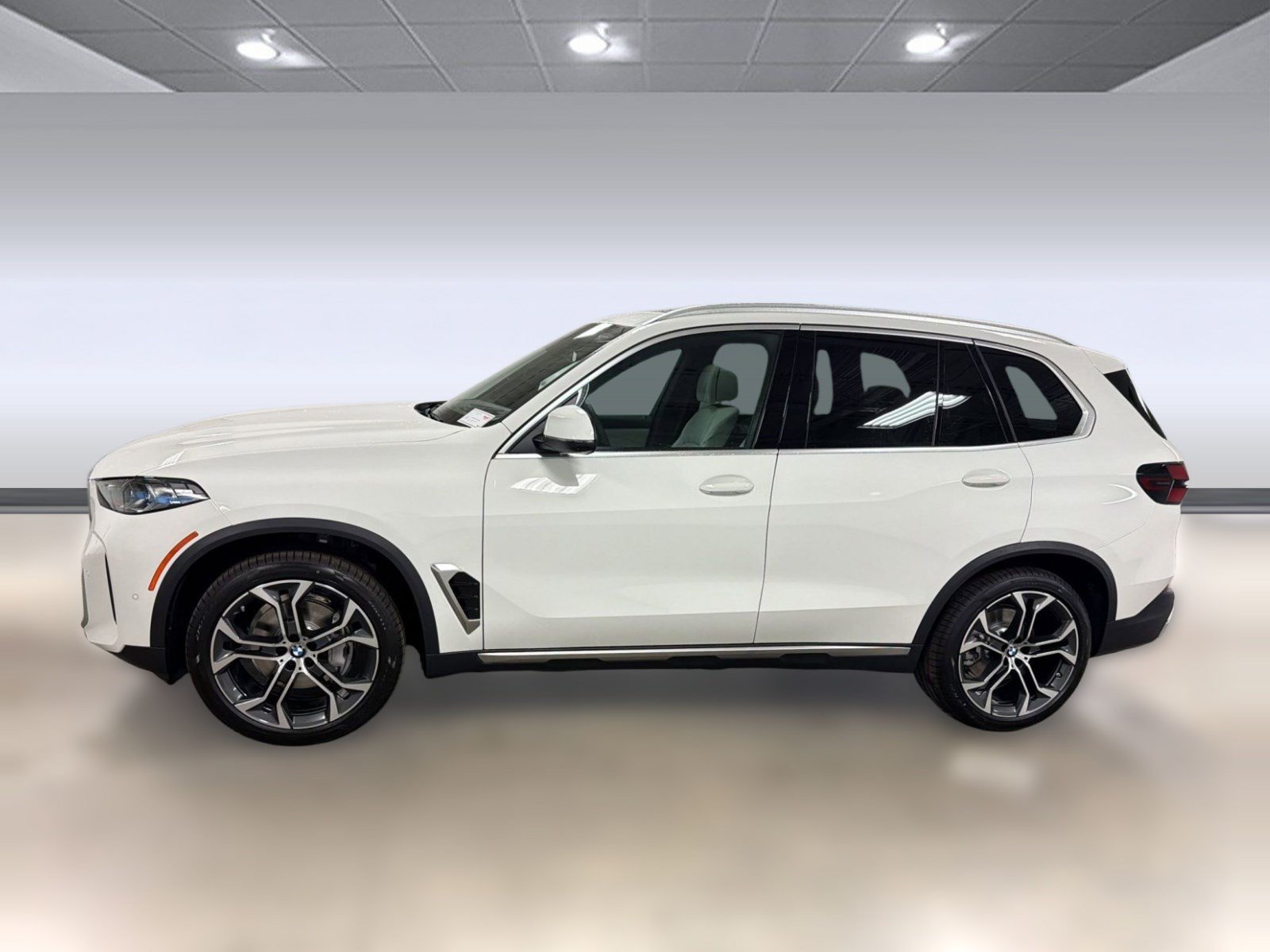 New 2026 BMW X5 sDrive40i w/ Climate Comfort Package RWD image 2