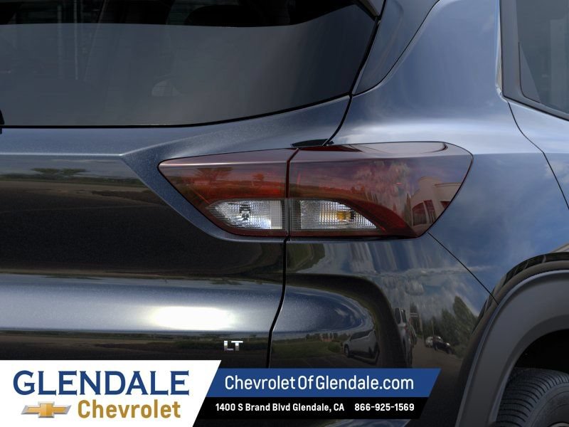 New 2026 Chevrolet TrailBlazer LT w/ Midnight Edition FWD image 11