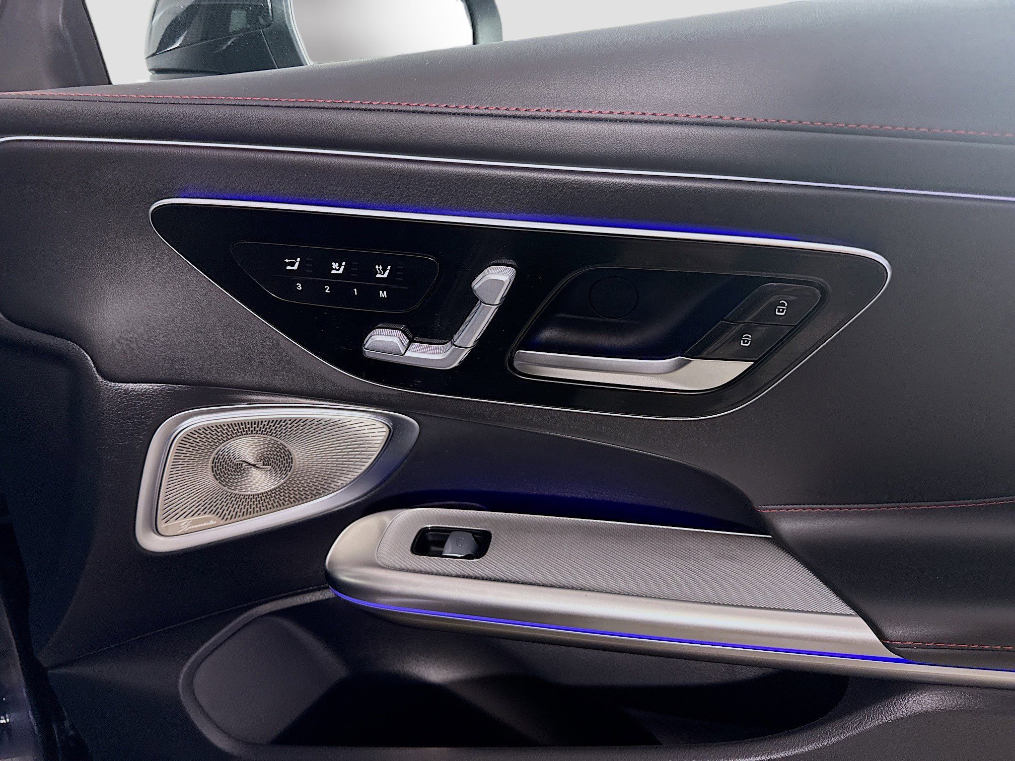 Used 2025 Mercedes-Benz CLE 53 AMG 4MATIC Cabriolet image 29