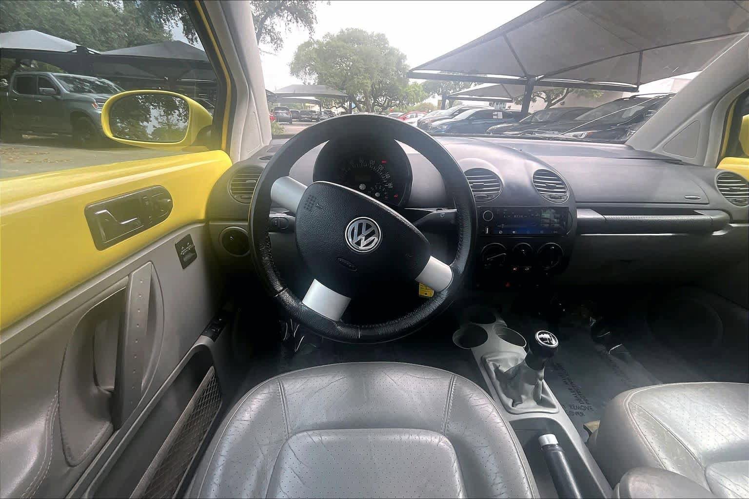 Used 2001 Volkswagen Beetle GLX FWD image 5