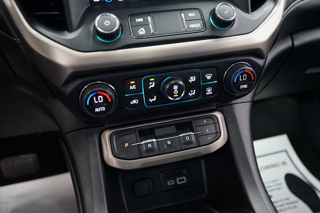Used 2022 GMC Acadia Denali AWD/4WD image 41