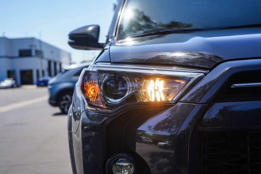 Used 2024 Toyota 4Runner SR5 Premium w/ Moonroof Package AWD/4WD image 10