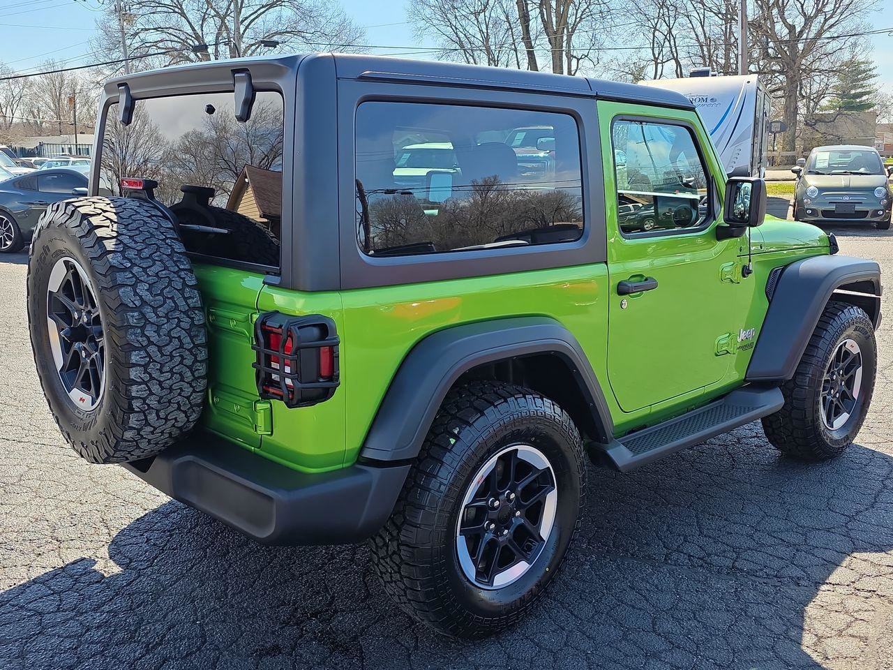 Used 2019 Jeep Wrangler Sport image 2