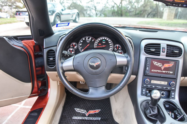 Used 2006 Chevrolet Corvette Convertible w/ Preferred Equipment Group image 26