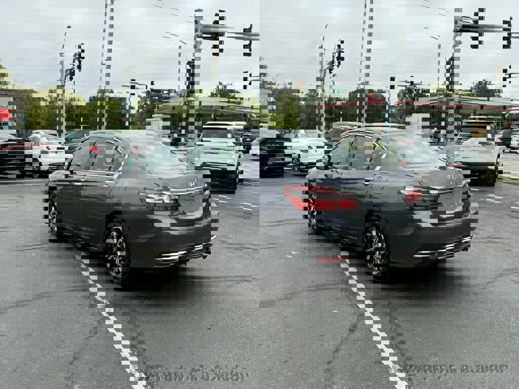 Used 2016 Honda Accord LX image 11