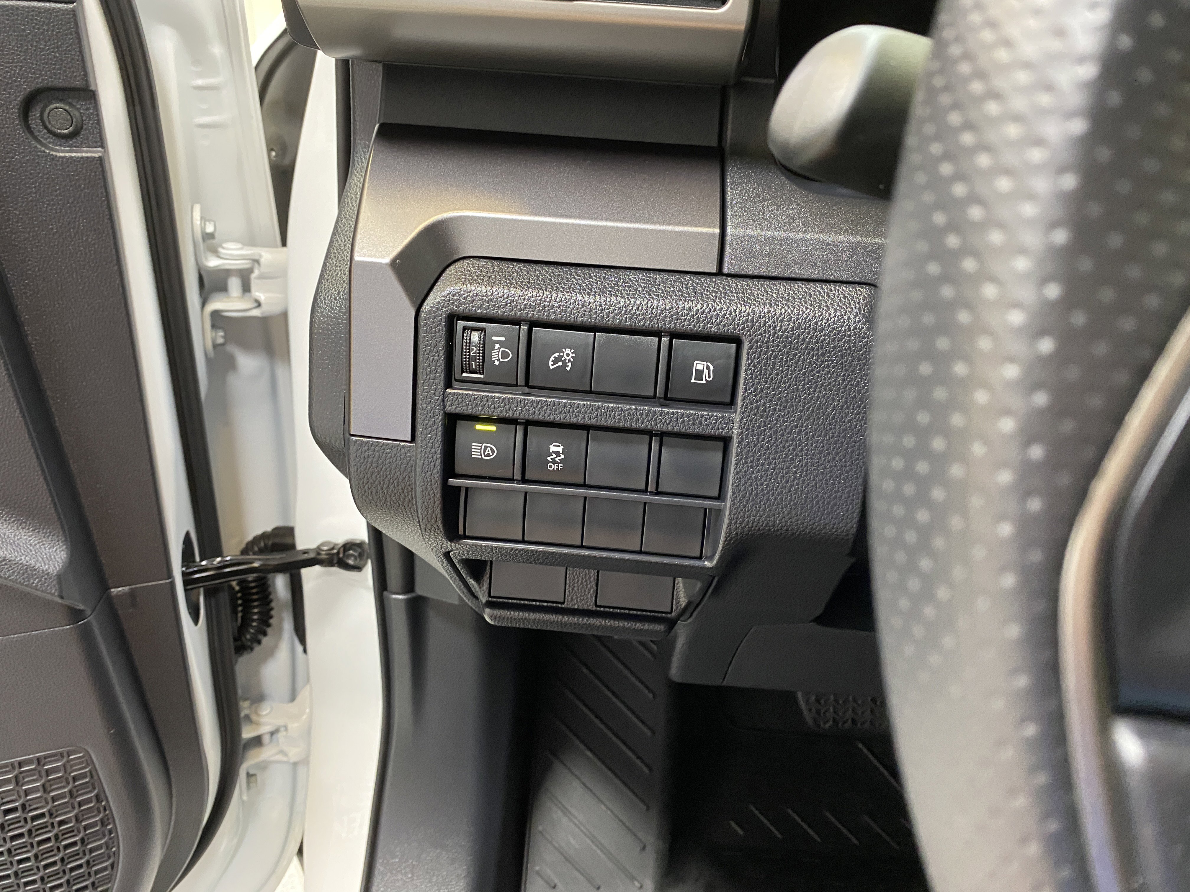 Used 2025 Toyota 4Runner SR5 image 32