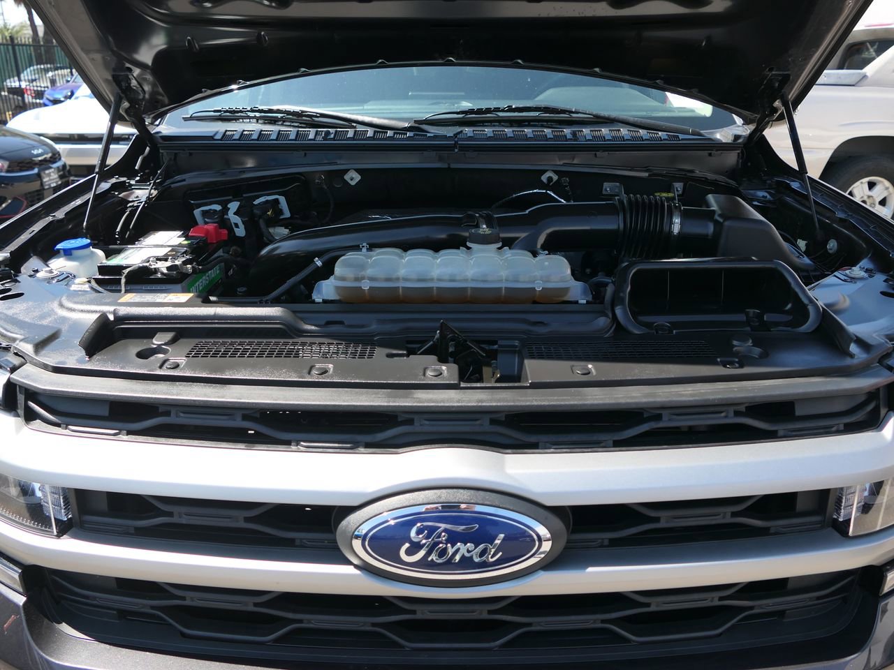 Used 2024 Ford Expedition Max XLT image 27