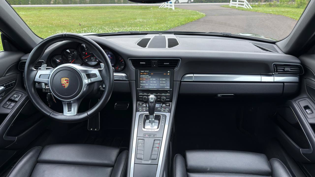 Used 2016 Porsche 911 Carrera Black Edition RWD image 36