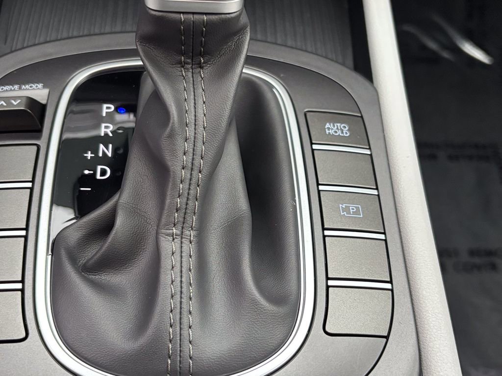 Used 2025 Hyundai Kona SEL image 21