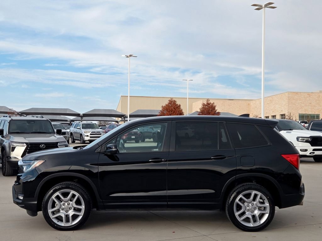 Used 2024 Honda Passport EX-L image 4