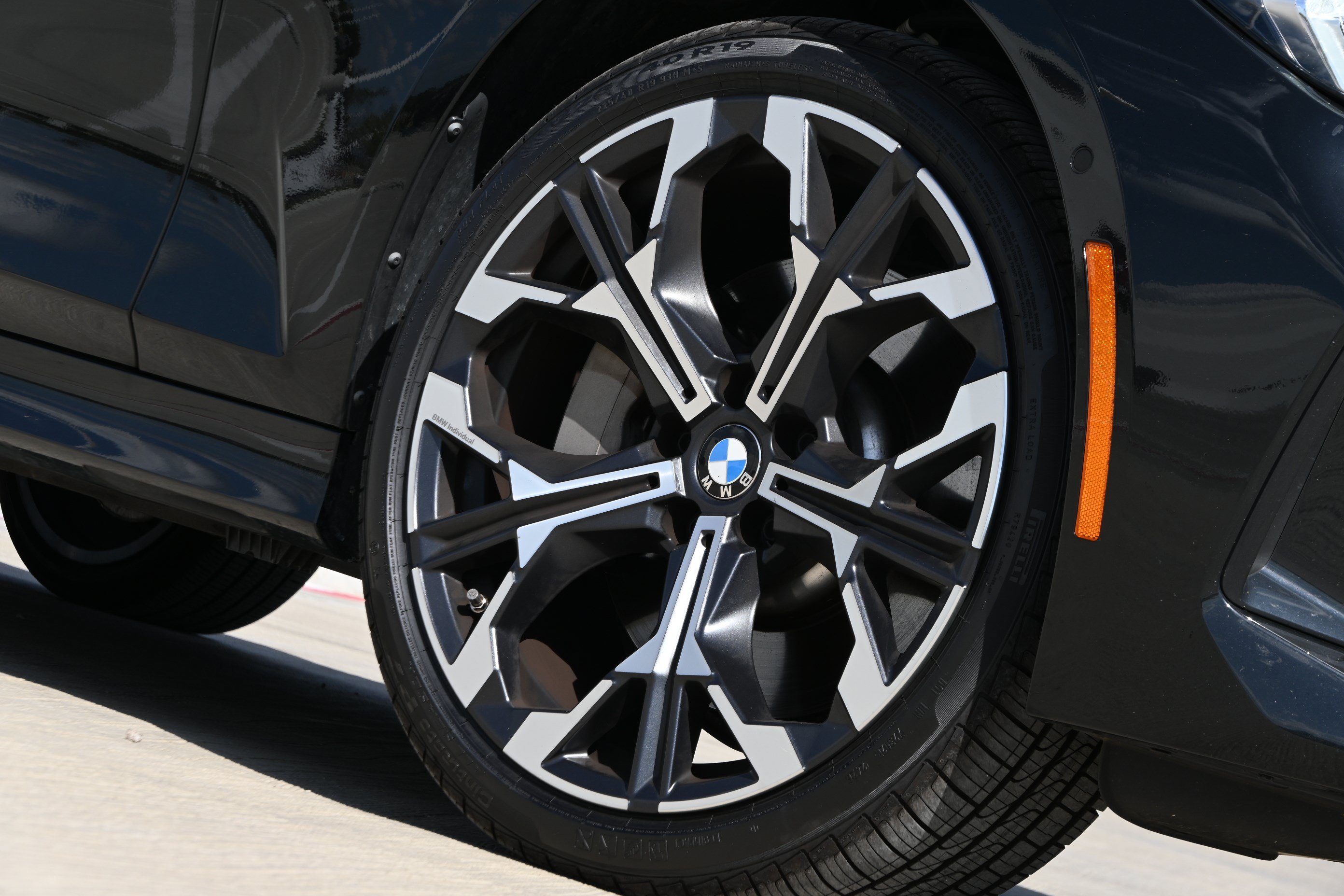 Certified 2025 BMW 330i Sedan RWD image 10