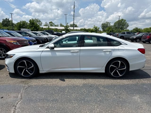 Used 2018 Honda Accord Sport image 2