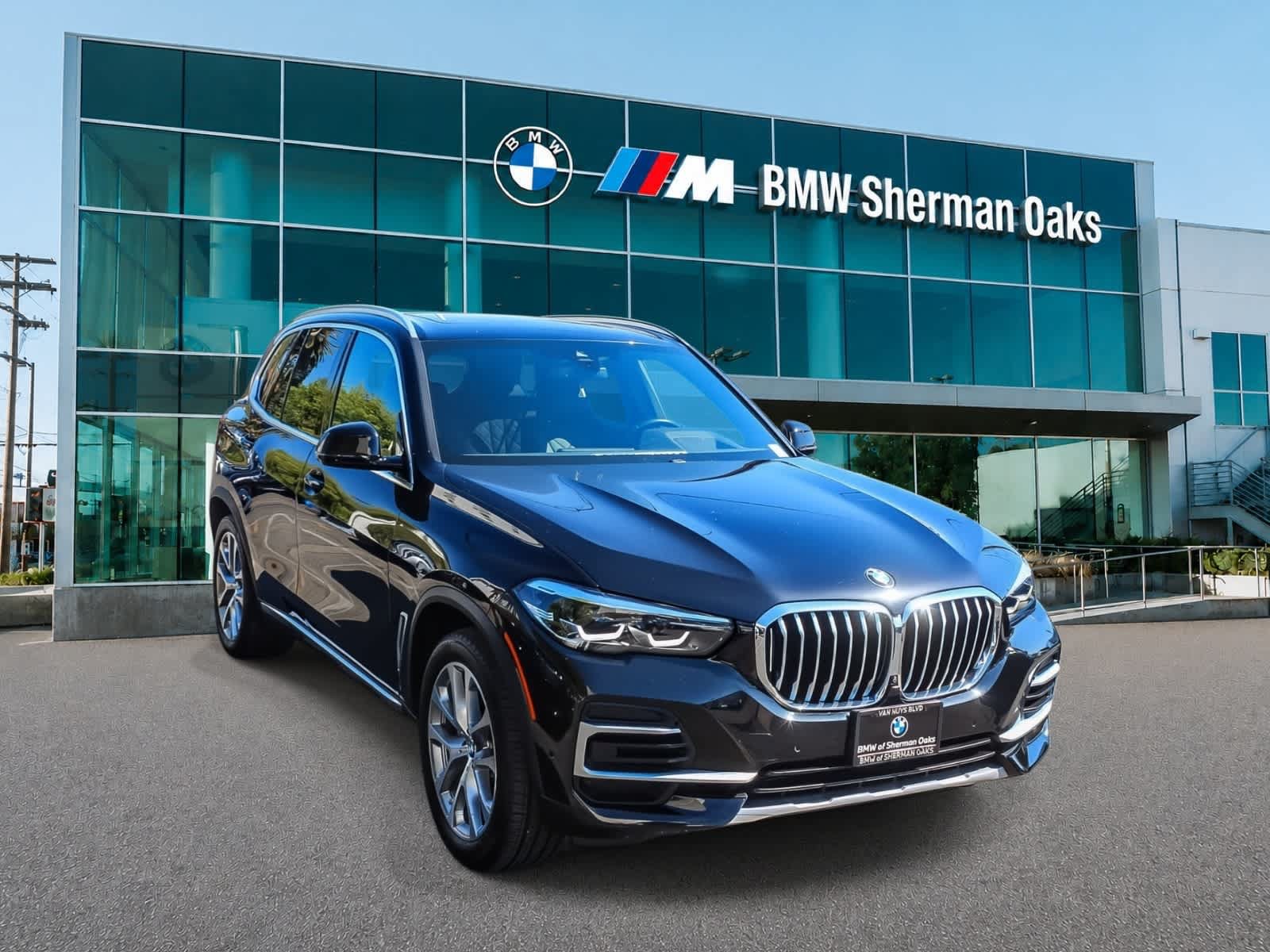 Used 2023 BMW X5 sDrive40i w/ Premium Package RWD image 3
