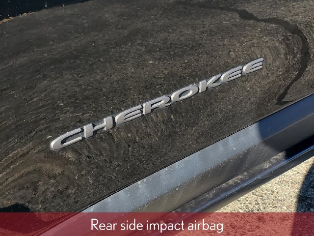Used 2020 Jeep Cherokee Trailhawk w/ Cold Weather Group AWD/4WD image 35