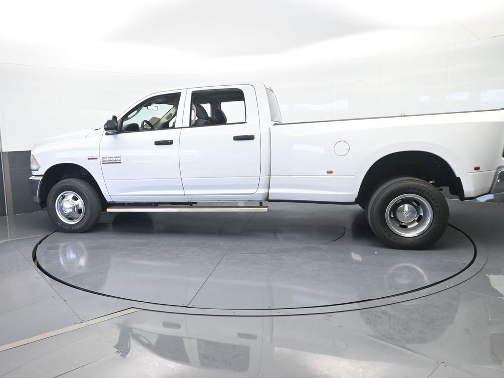 Used 2018 RAM 3500 Tradesman w/ Chrome Appearance Group image 3