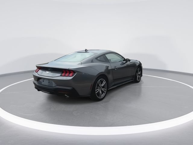 Used 2025 Ford Mustang Coupe RWD image 11