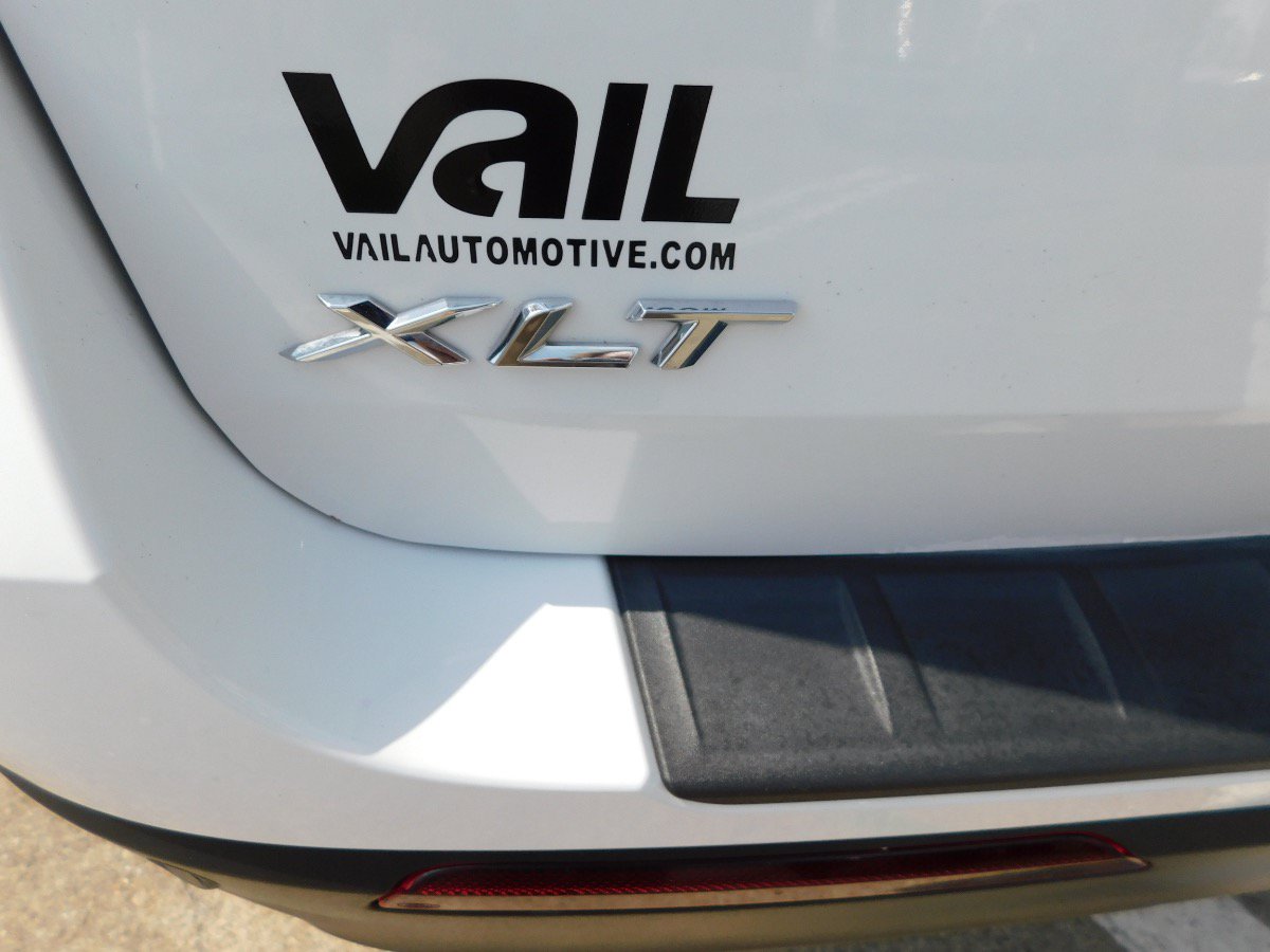 Used 2020 Ford Explorer XLT AWD/4WD image 10