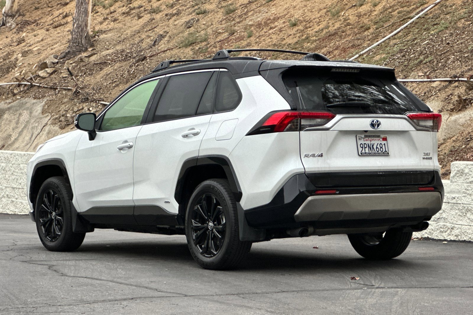 Used 2024 Toyota RAV4 XSE image 6