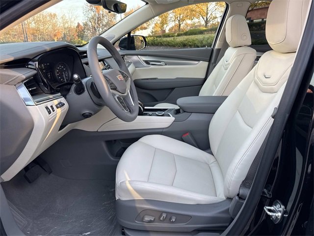 New 2026 Cadillac XT5 Premium Luxury image 16