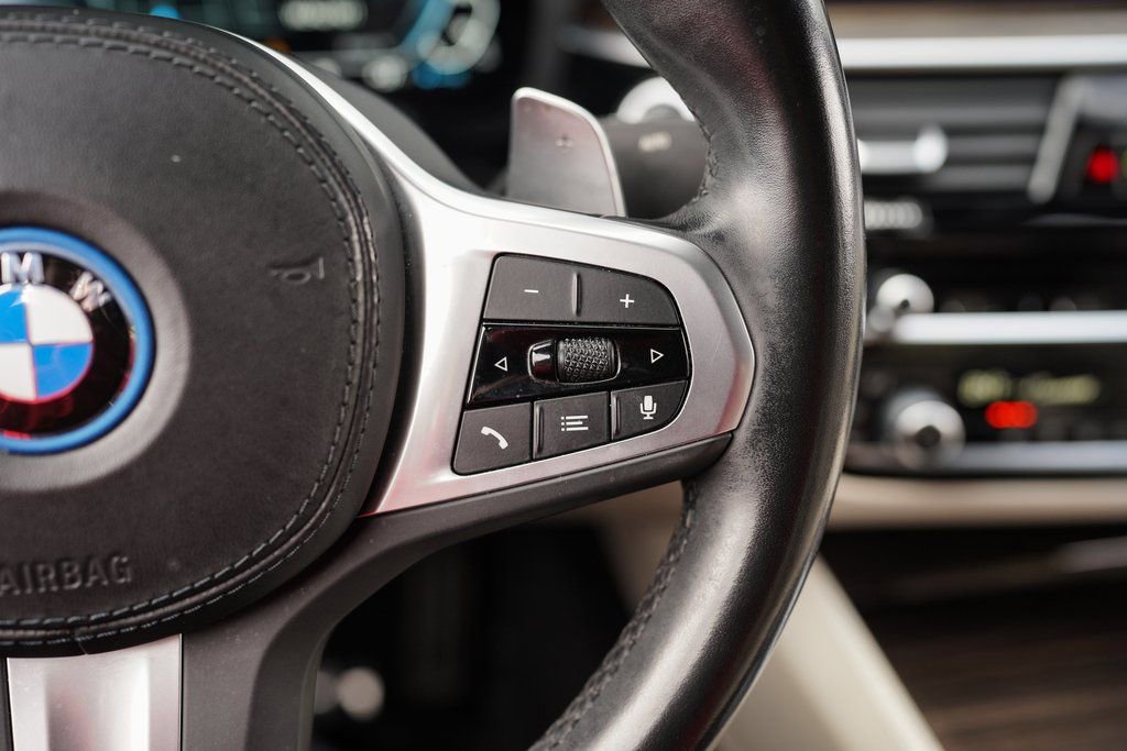 Used 2023 BMW 530e w/ M Sport Package image 30