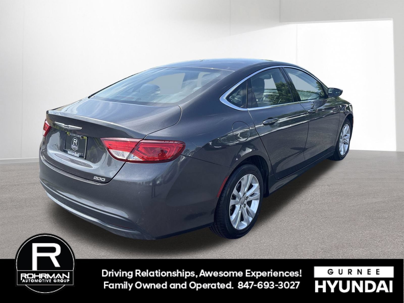 Used 2017 Chrysler 200 LX FWD image 9