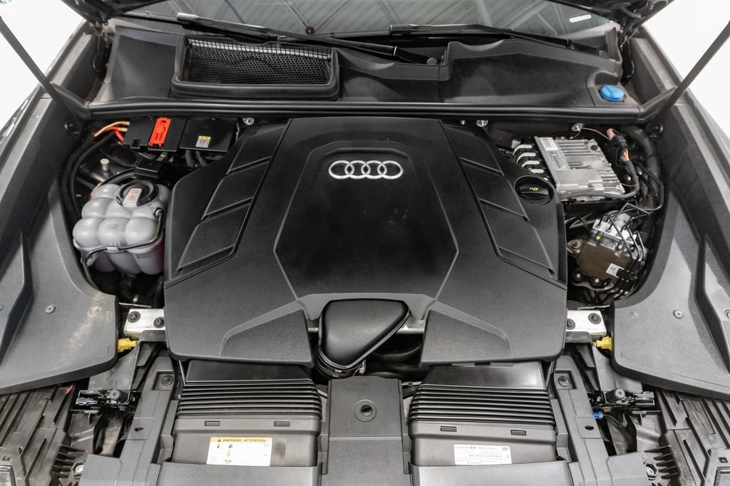 Used 2022 Audi Q8 Premium Plus AWD/4WD image 3
