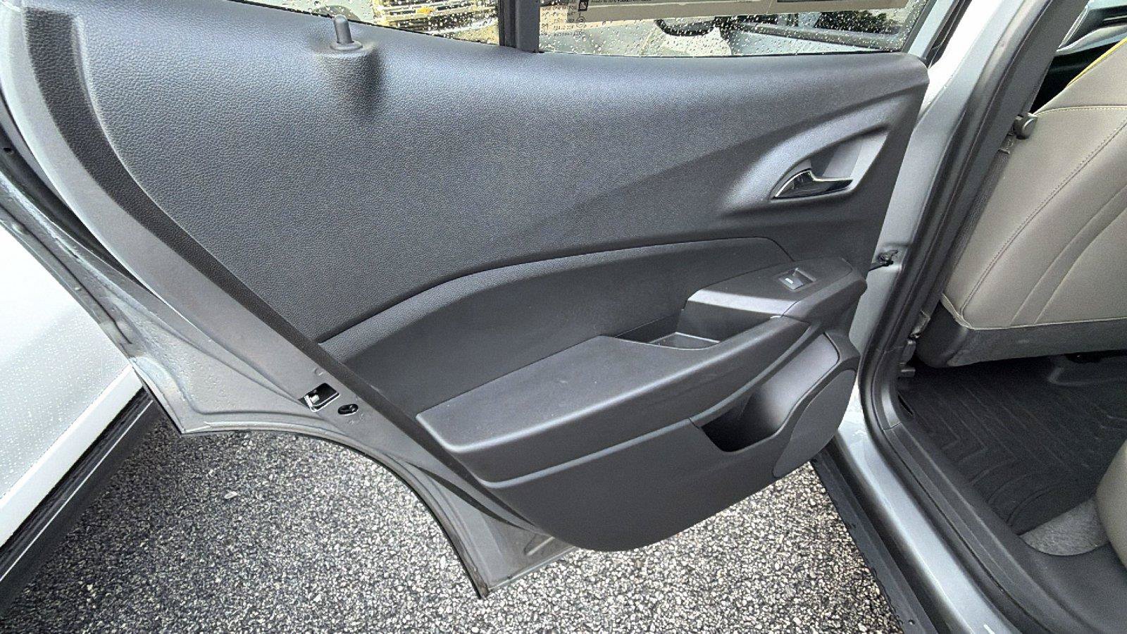 Used 2025 Chevrolet Trax ACTIV w/ Driver Confidence Package FWD image 21
