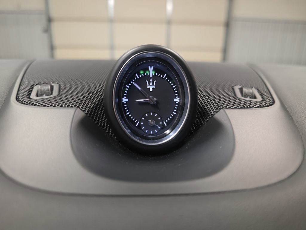 Used 2019 Maserati Levante GTS AWD/4WD image 23