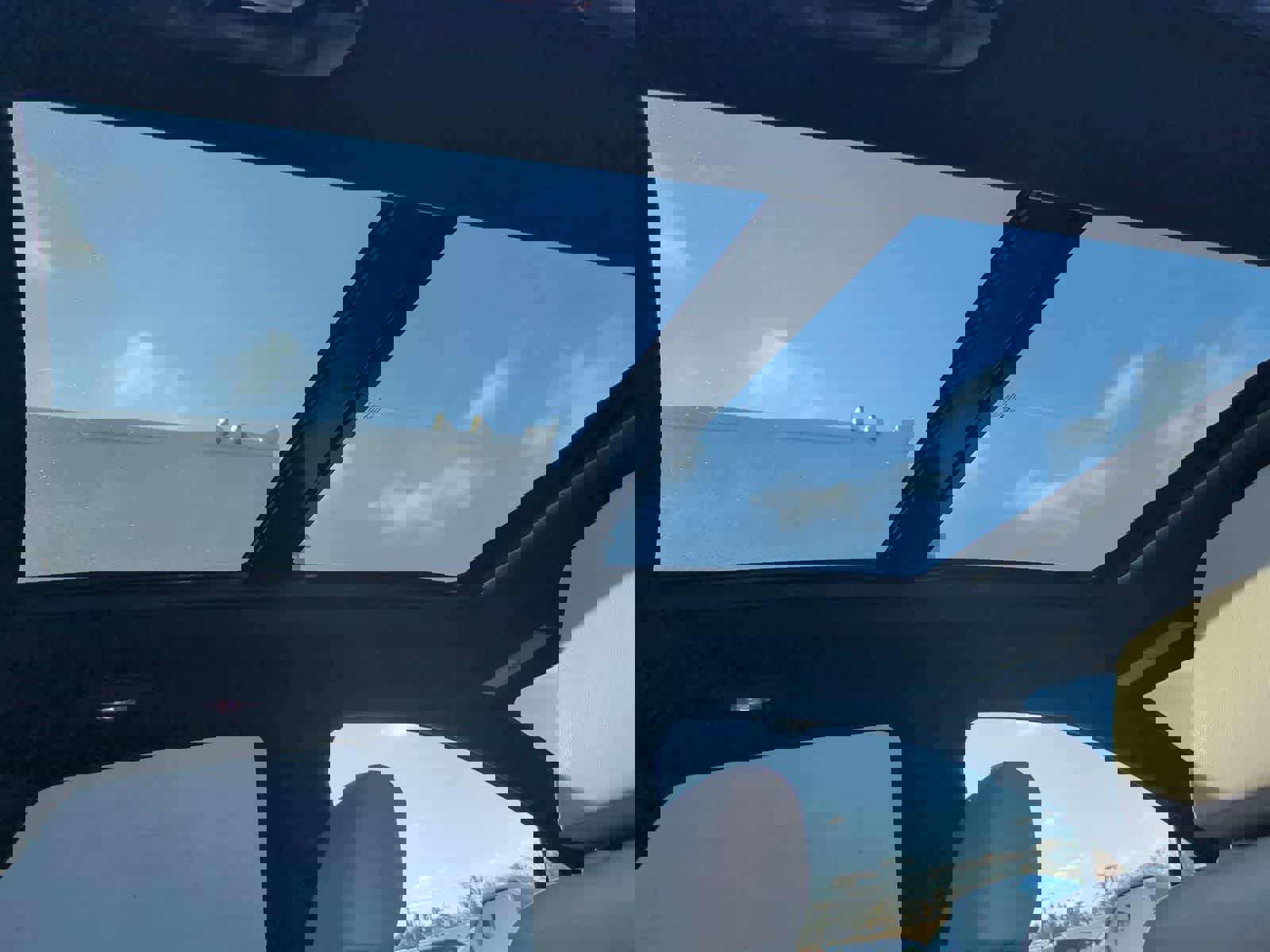 Used 2017 Cadillac XT5 Luxury w/ Driver Awareness Package image 21