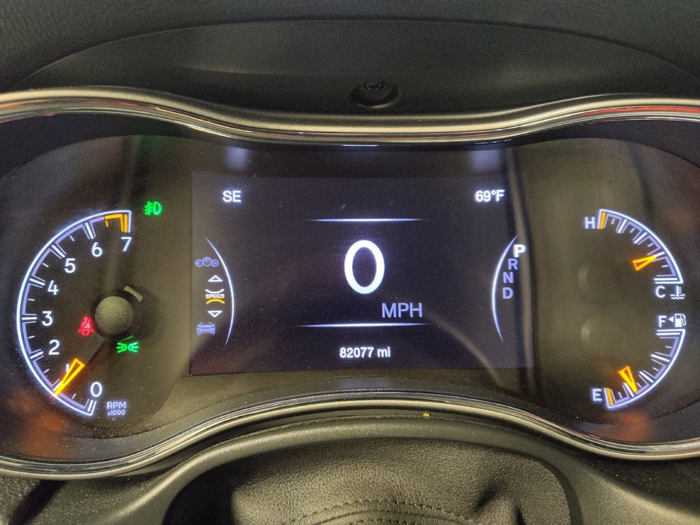 Used 2020 Jeep Grand Cherokee Altitude image 23