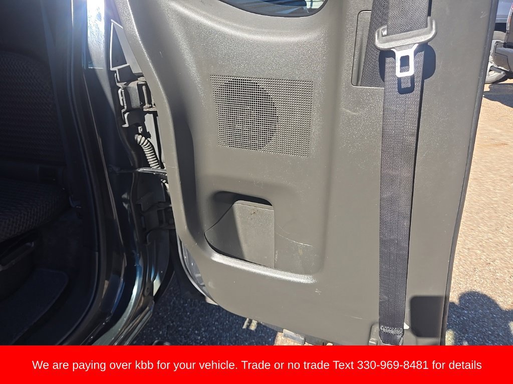 Used 2013 Nissan Frontier SV w/ SV Value Truck Pkg AWD/4WD image 11
