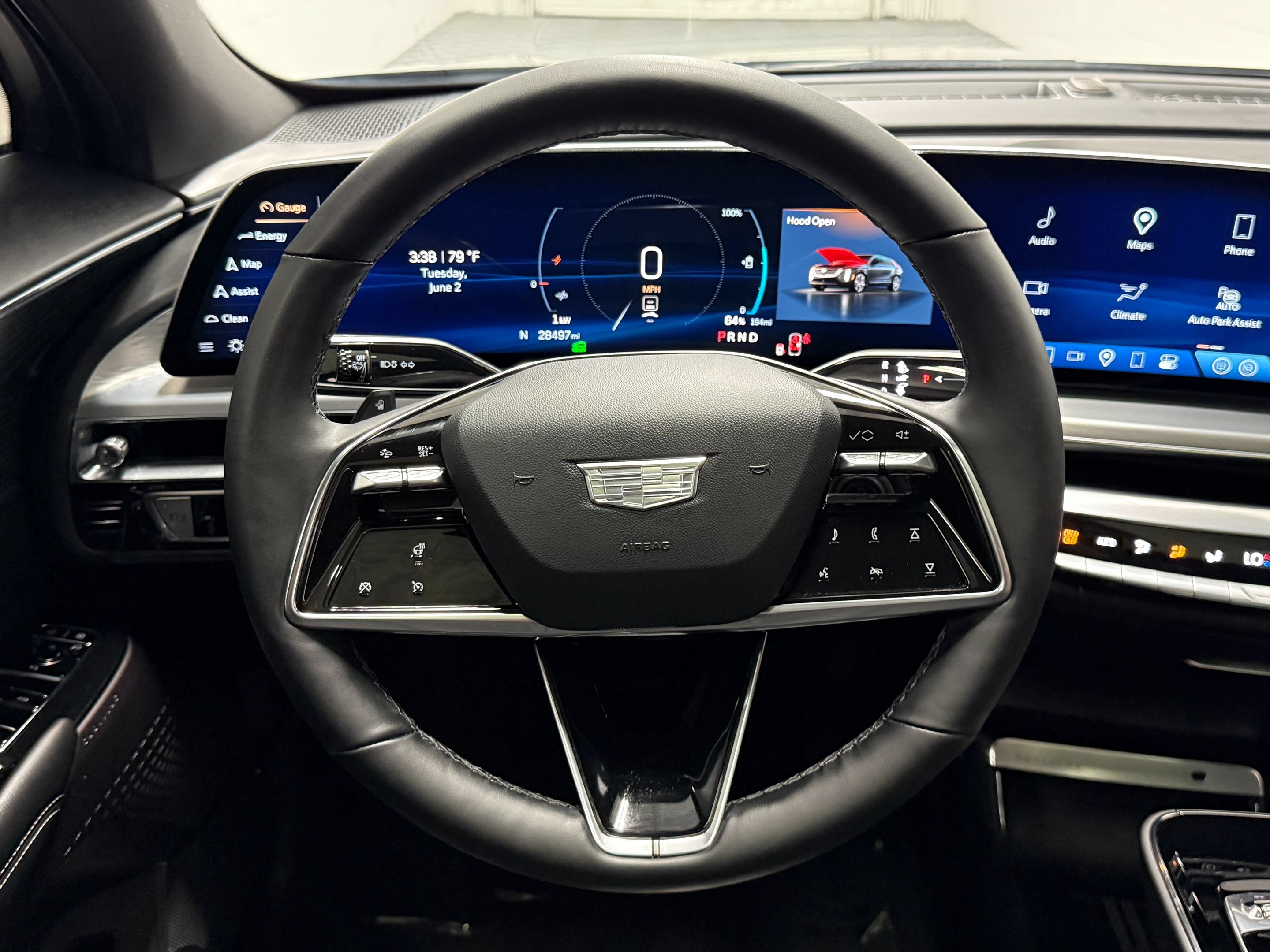 Used 2024 Cadillac Lyriq Luxury AWD/4WD image 18