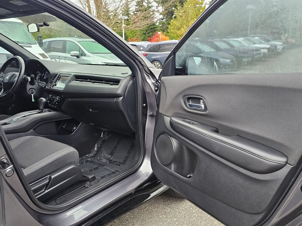 Used 2022 Honda HR-V Sport image 13