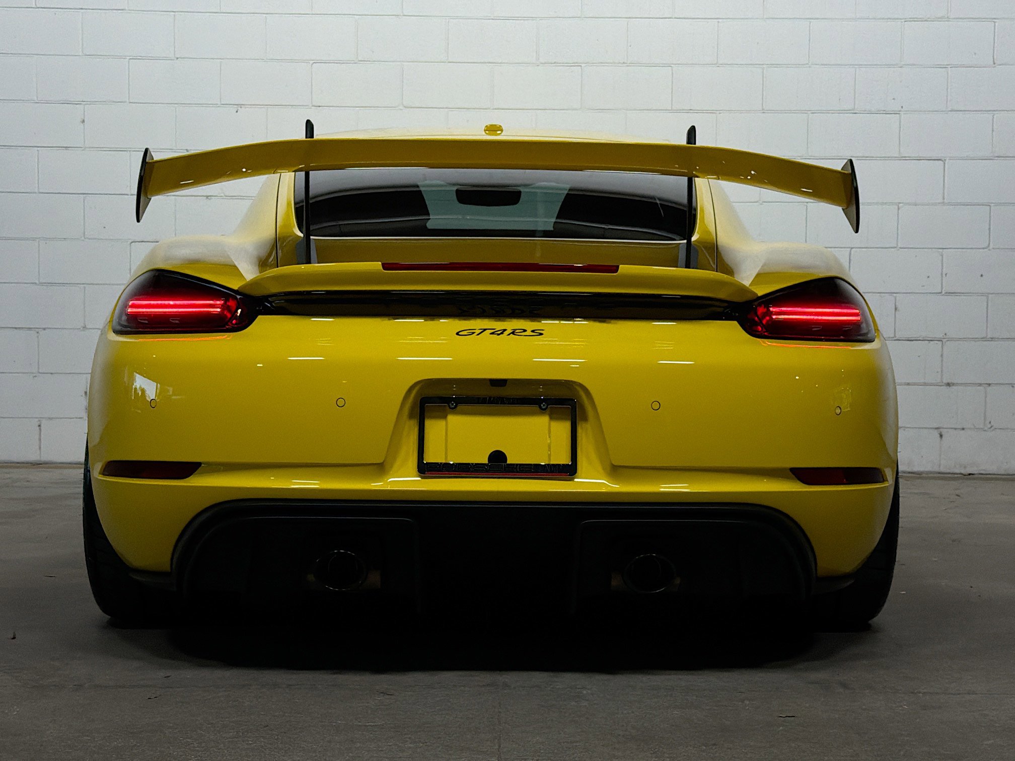 Certified 2025 Porsche 718 Cayman GT4 RS RWD image 8