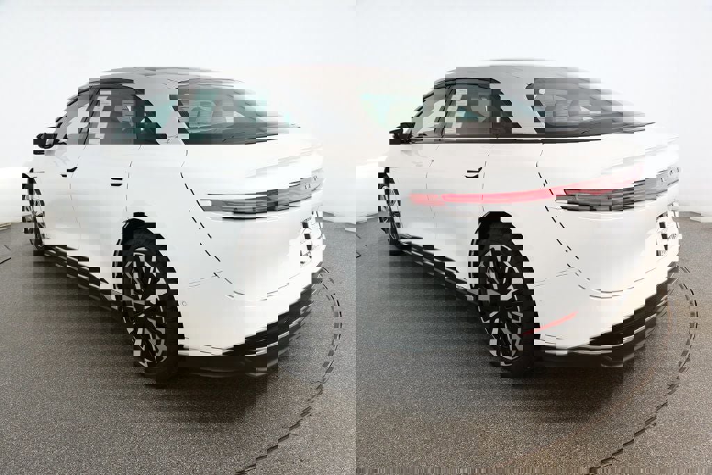 Used 2023 Lucid Air Touring image 6