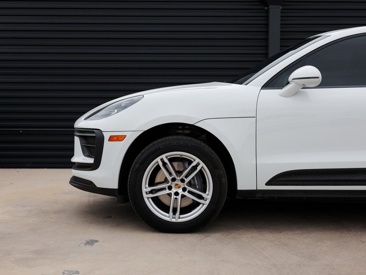 Certified 2022 Porsche Macan AWD/4WD image 11