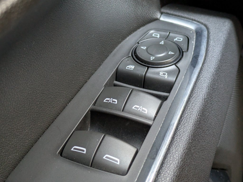 Used 2025 GMC Sierra 1500 SLT AWD/4WD image 24