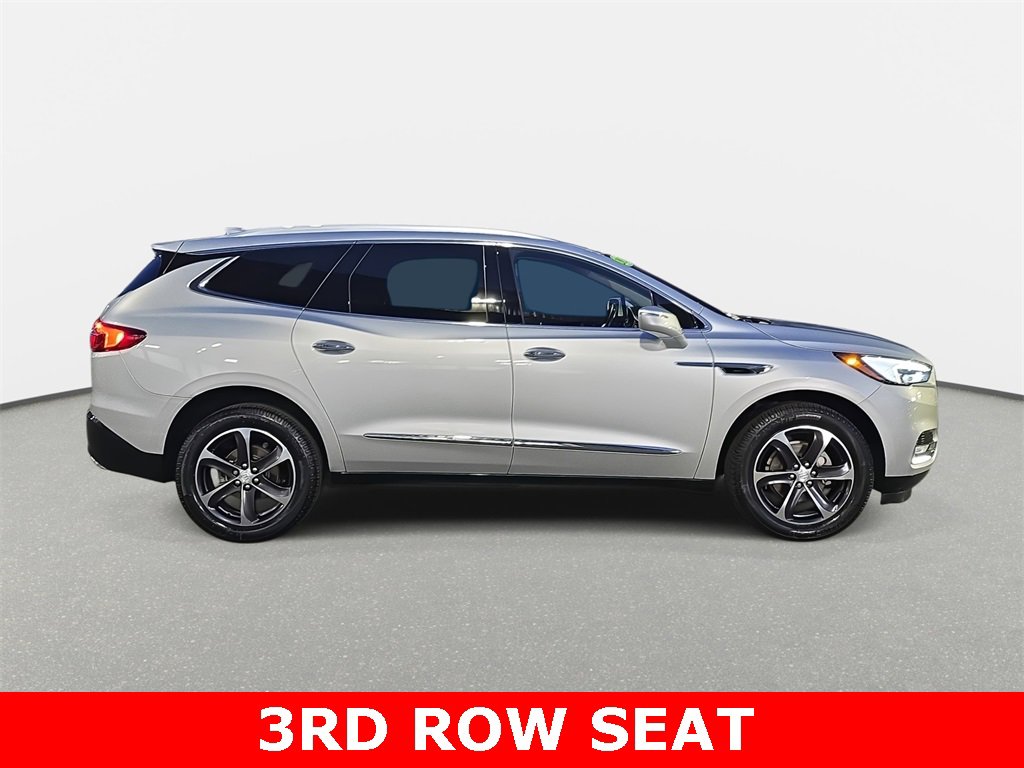 Used 2020 Buick Enclave Essence w/ Sport Touring Edition image 4
