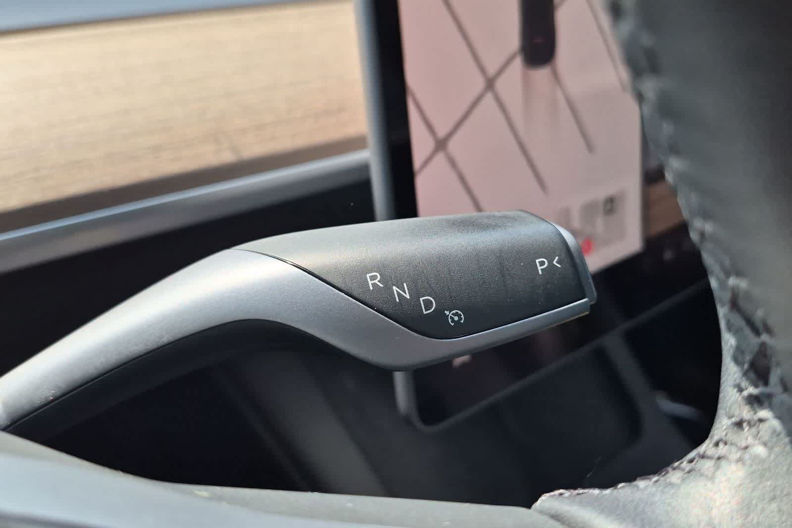 Used 2023 Tesla Model Y Performance AWD/4WD image 29
