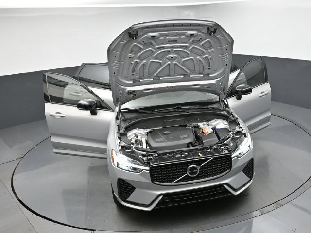 Used 2023 Volvo XC60 T8 Plus w/ Protection Package Premier AWD/4WD image 48