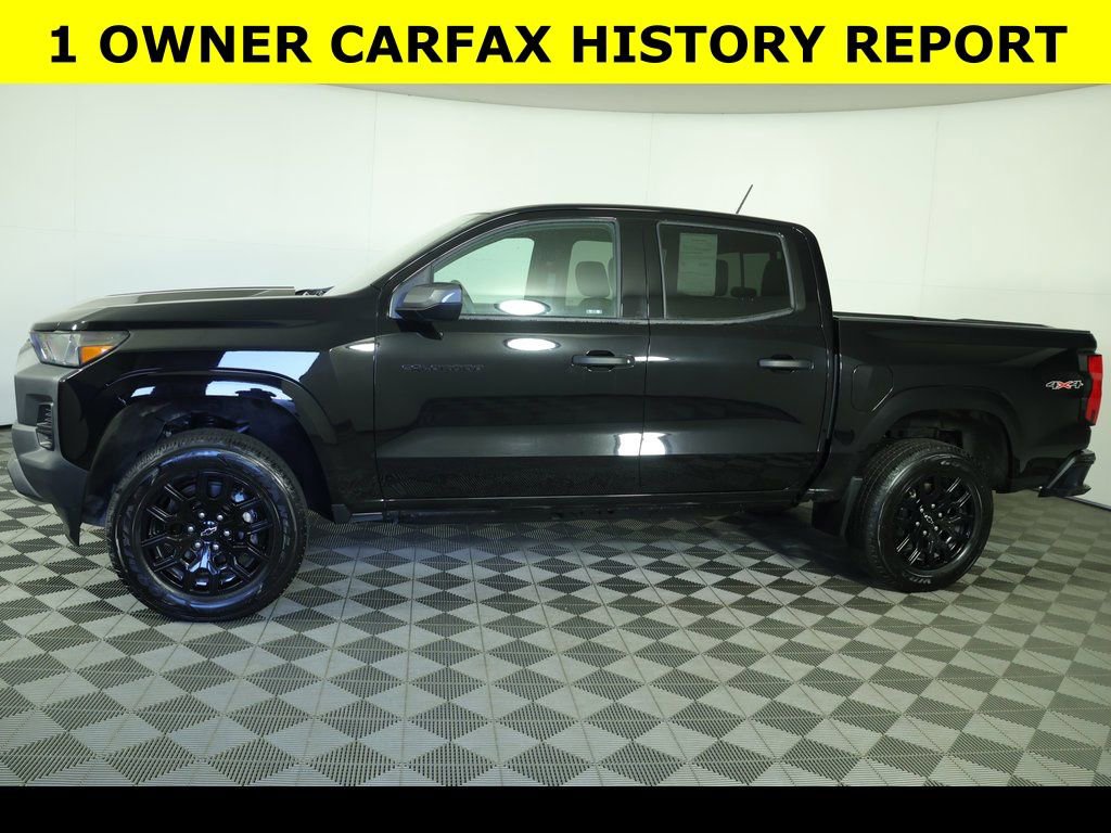 Used 2025 Chevrolet Colorado W/T w/ WT Custom Package image 1