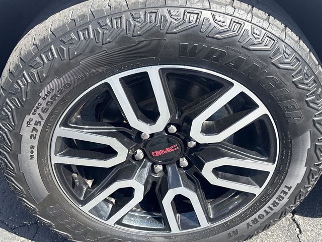 Certified 2023 GMC Yukon AT4 AWD/4WD image 33