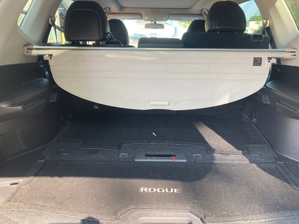 Used 2016 Nissan Rogue SL w/ SL Premium Package image 27