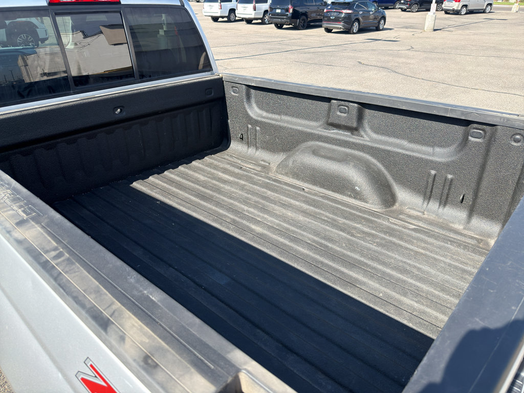 Used 2017 Chevrolet Silverado 1500 LT w/ All Star Edition AWD/4WD image 9