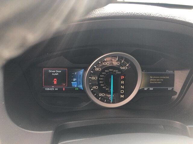 Used 2014 Ford Explorer XLT w/ Equipment Group 202A image 7